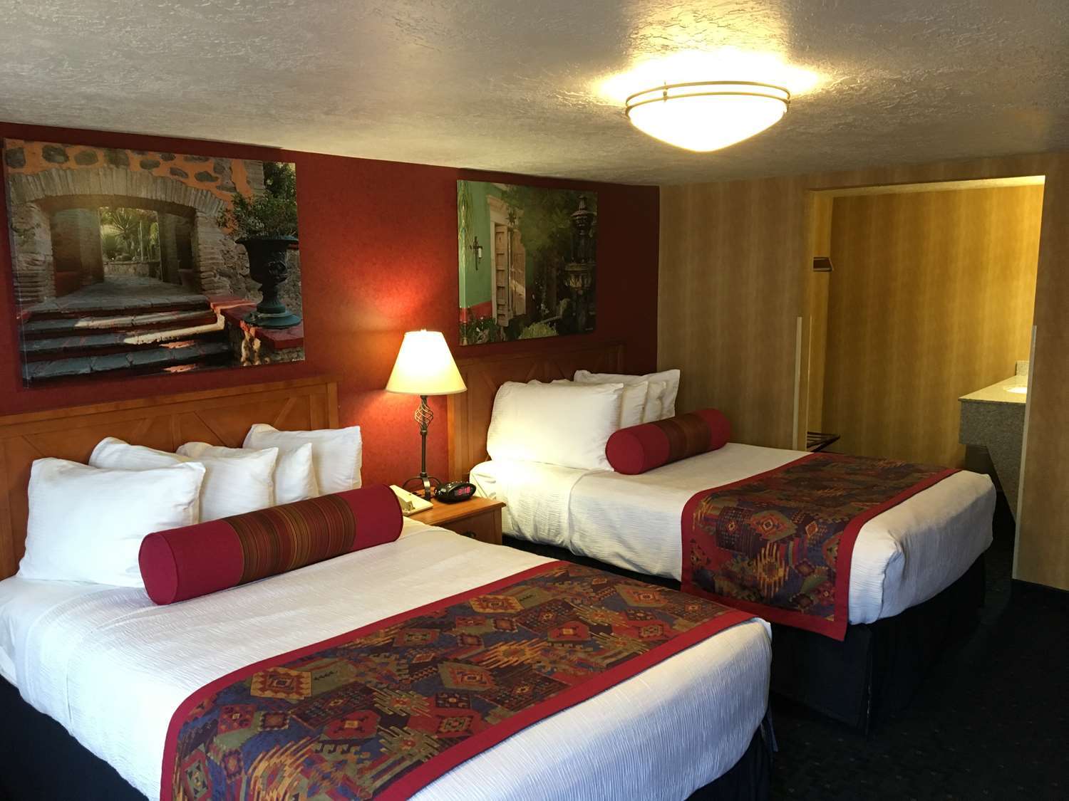 Hotel Aiden By Western St George