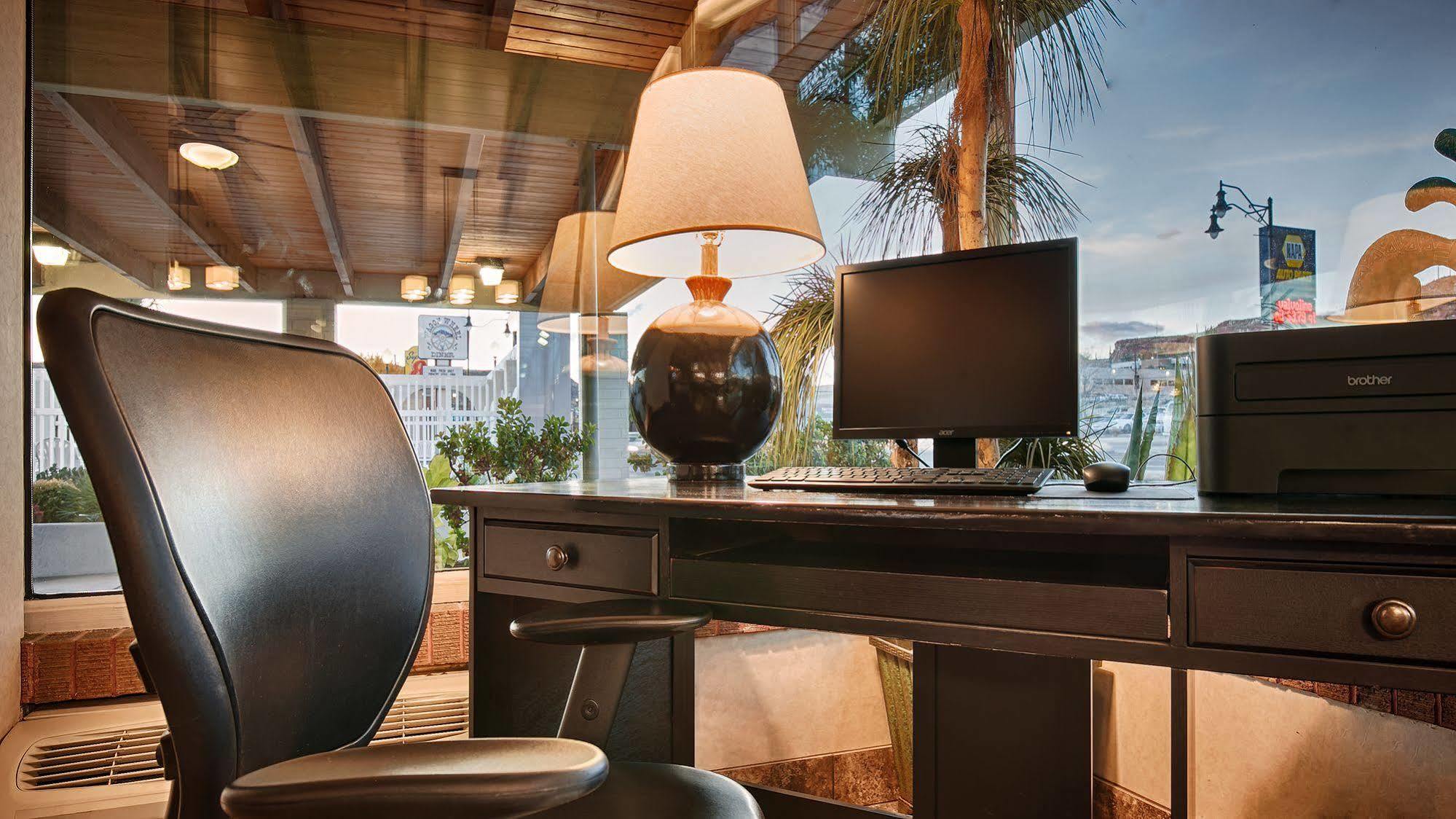 Hotel Aiden By Western @