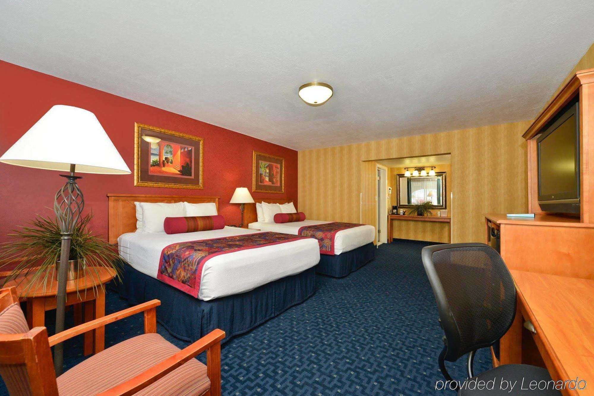Aiden By Western @ Hotel St. George